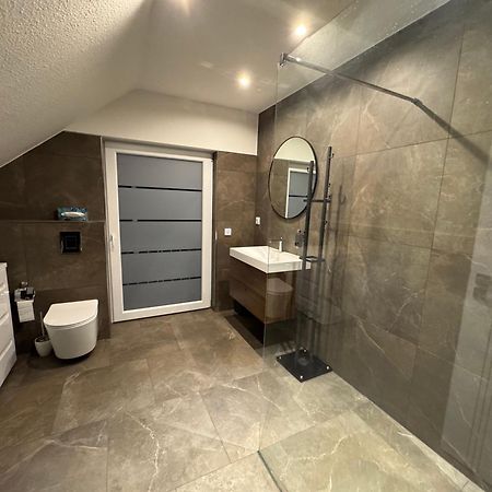 Modern House Gehrden Auf 2 Etagen, Nice Garten, Barbecue, Contactless Check-In, Free Parking Exterior foto