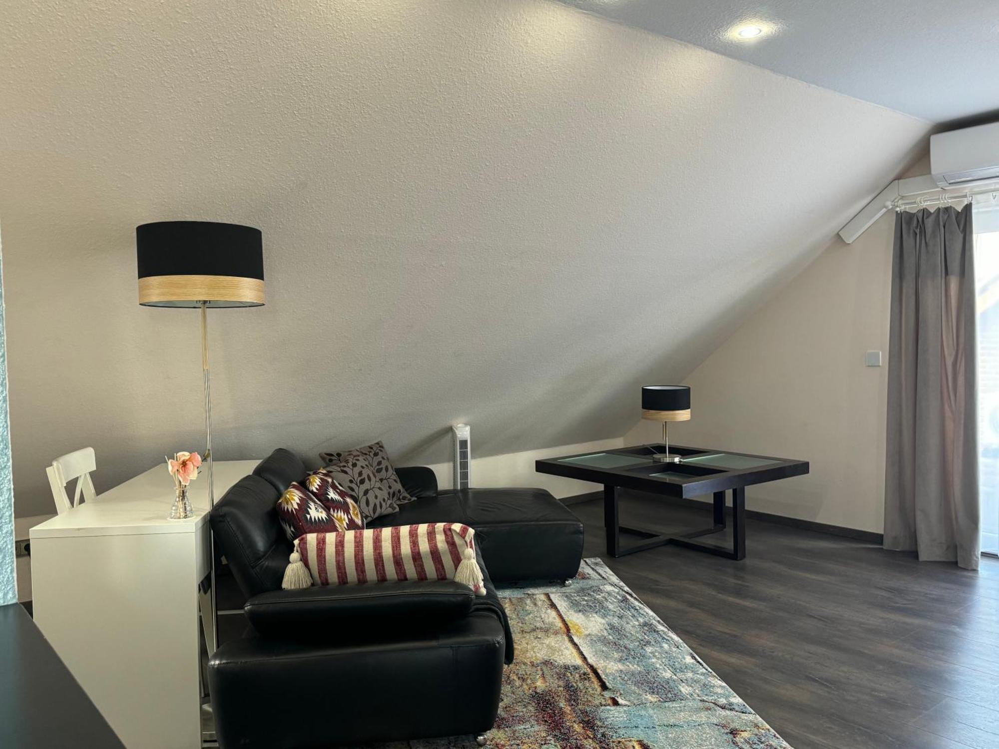 Modern House Gehrden Auf 2 Etagen, Nice Garten, Barbecue, Contactless Check-In, Free Parking Exterior foto
