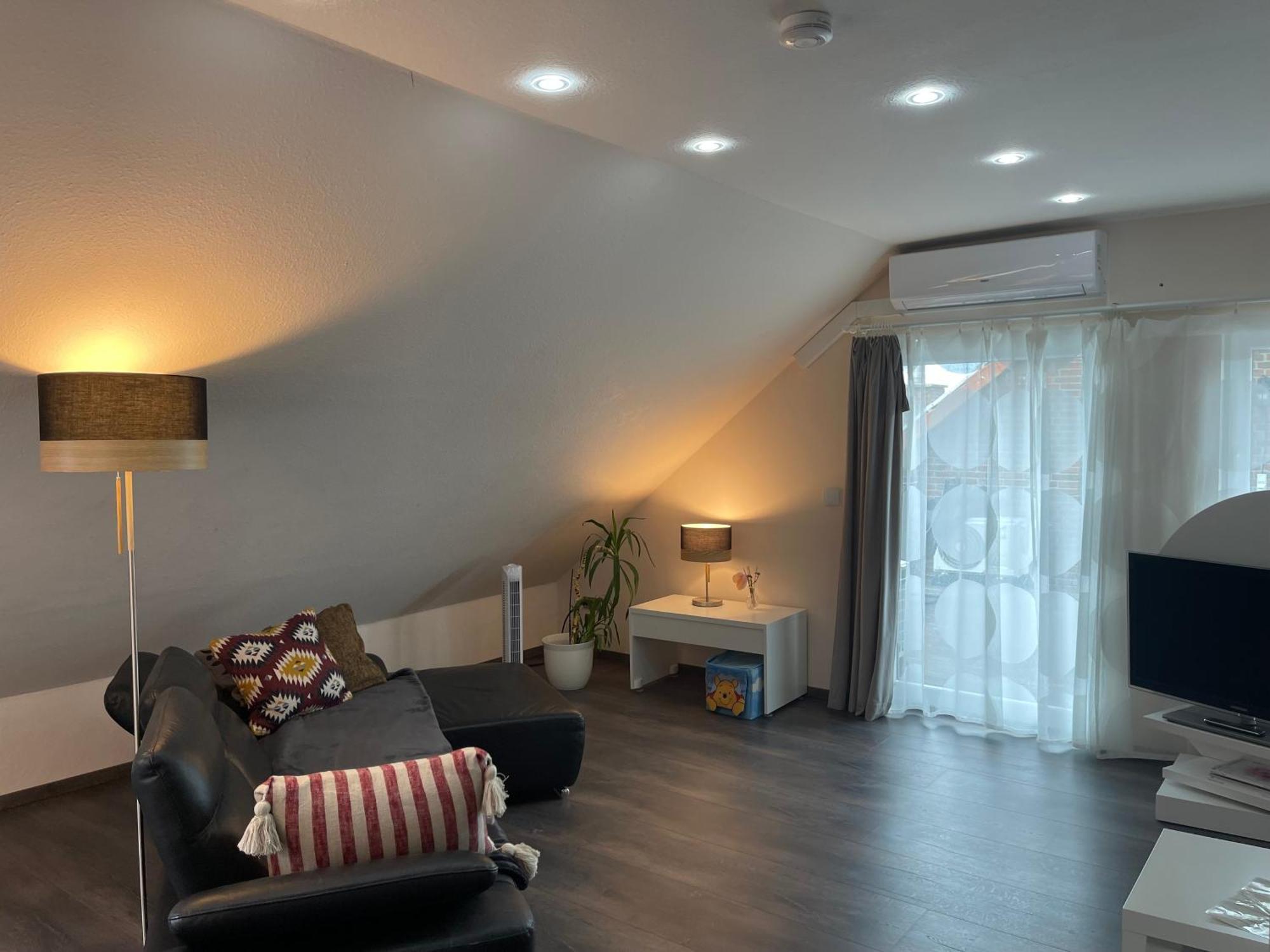Modern House Gehrden Auf 2 Etagen, Nice Garten, Barbecue, Contactless Check-In, Free Parking Exterior foto